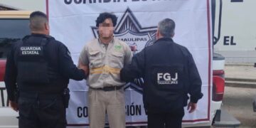 Detienen a falso trabajador de CFE en la colonia Tamatán