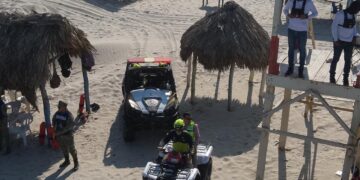 Refuerzan acciones de seguridad en Playa La Pesca durante periodo vacacional