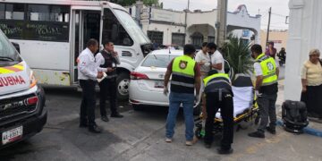 ¡Impactante choque deja cinco heridos en la calle 8 Guerrero!