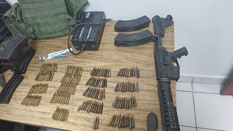 Hallan camioneta robada con arma larga y municiones en Soto la Marina