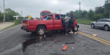Cierran circulación en la Carretera Federal 101 por accidente con lesionados en San Fernando