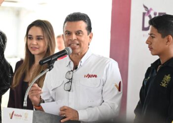 Mejora Municipio espacios educativos en la Secundaria General No. 8.