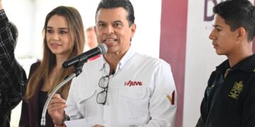 Mejora Municipio espacios educativos en la Secundaria General No. 8.