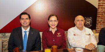Secretaría de Salud y COEPRIS fortalecen acciones con la CANIRAC para proteger la salud de la población