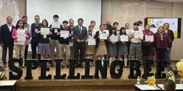 Fortalece UTNL el dominio del inglés entre estudiantes de preparatorias con certamen de Spelling Bee