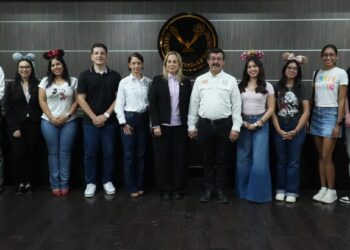 Envía UAT segunda generación de alumnos al programa intercultural de Disney