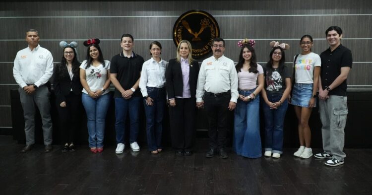 Envía UAT segunda generación de alumnos al programa intercultural de Disney
