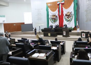 Validan capacitación obligatoria en primeros auxilios en planteles educativos