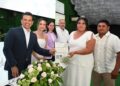 Apadrinan Lucy y Lalo Gattás a 72 matrimonios en ceremonia colectiva del DIF.