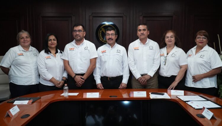 La UAT y el SUTUAT firman convenio de revisión salarial 2026