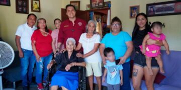 Recorre HP colonias, atendiendo en territorio a los reynosenses.