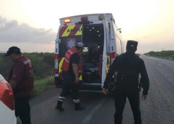 Guardia Estatal auxilia a conductora con crisis asmática en carretera de Soto la Marina y logra estabilizarla