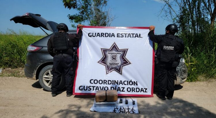 Guardia Estatal asegura droga, radios y ponchallantas durante operativo en zona rural de Díaz Ordaz