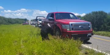 Guardia Estatal auxilia a mujeres varadas en carretera Victoria–Matamoros