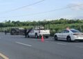 Volcadura en la carretera Victoria-Monterrey deja tres personas lesionadas