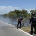 Guardia Estatal controla incendio de pastizal y brinda apoyo a conductores en carretera de Casas