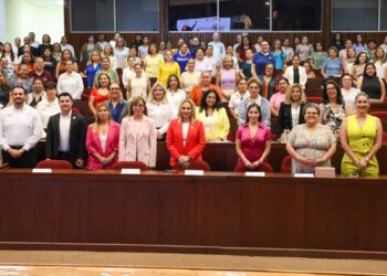 Impulsa la UAT talleres de motivación y liderazgo para mujeres