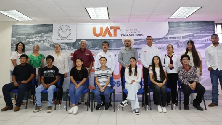 Extiende la UAT a más municipios sus servicios educativos en línea