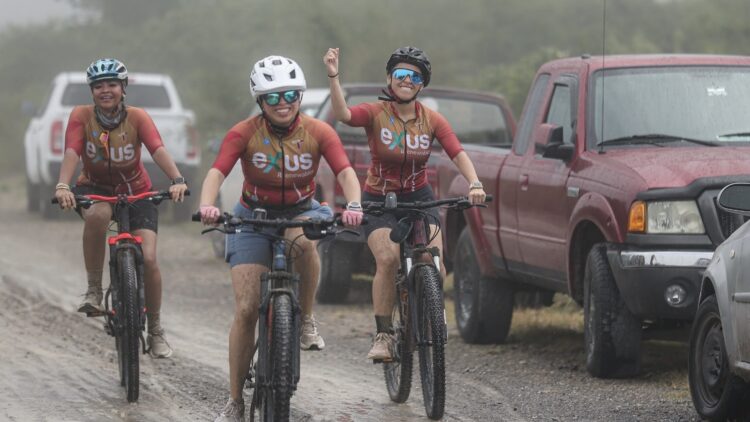 Participa SEDENER en rodada ciclista por el Día Mundial del Viento
