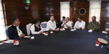 Coordinan acciones para atender mancha de hidrocarburo en el río Pánuco