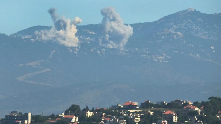 Israel y Hezbolá mantienen la tensión pese al supuesto alto el fuego; ataques frenan diálogo entre Irán y EU