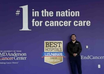 Egresado de la UAG fortalece la investigación clínica contra el cáncer