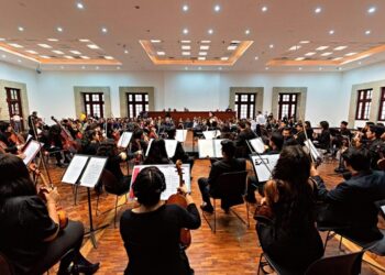 Orquesta Escuela Carlos Chávez llevará al público a un viaje de enigmas, secretos y grandes compositores