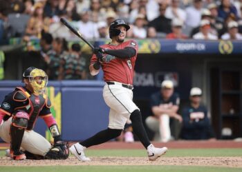¡Remontada de película! Diamondbacks vencen a Padres con grand slam y dividen la Mexico City Series