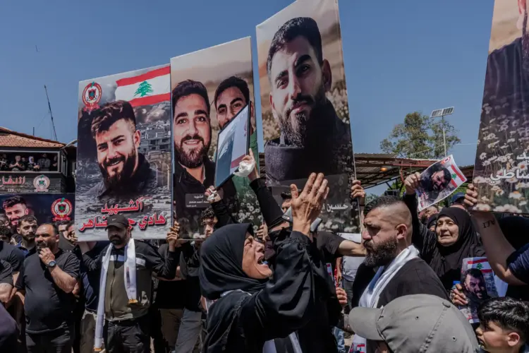 Guerra entre Estados Unidos, Israel e Irán deja miles de muertos y pérdidas millonarias tras semanas de conflicto