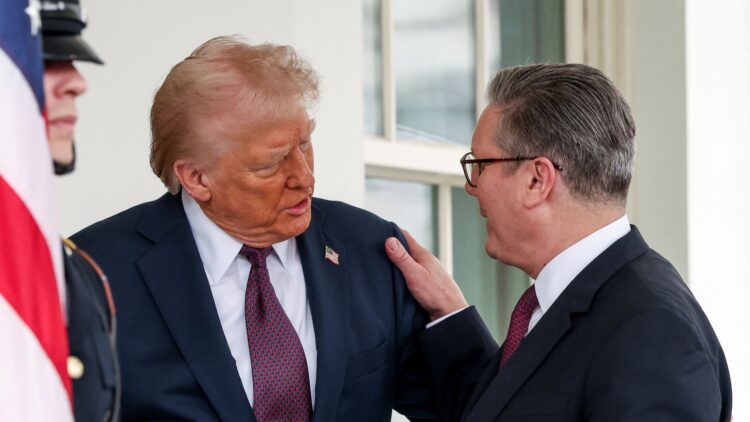Trump asegura que Keir Starmer dejará el cargo de primer ministro británico en medio de rumores de crisis política
