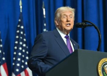 Irán advierte a Trump que “mida sus palabras” mientras continúan las tensas negociaciones en Suiza