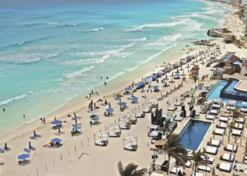 Otra realidad: estudio académico revela insatisfacción laboral entre trabajadores hoteleros de Cancún