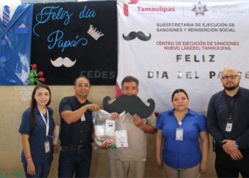 Celebran Día del Padre en CEDES Laredo con lotería y convivencia