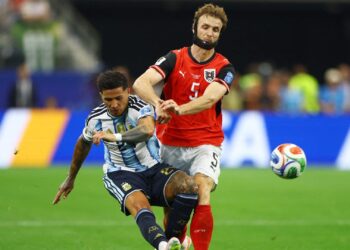 ¿Por qué Stefan Posch jugó con máscara ante Argentina? La lesión que obligó al defensa de Austria a proteger su rostro