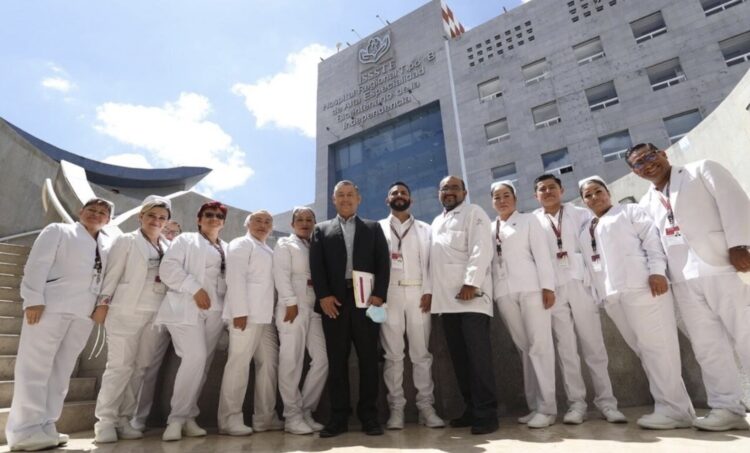 Buscan certificar a 80 mil trabajadores del ISSSTE para reconocer experiencia laboral y abrir oportunidades de crecimiento