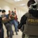 Juez federal frena arrestos migratorios en tribunales de Estados Unidos impulsados por el gobierno de Trump