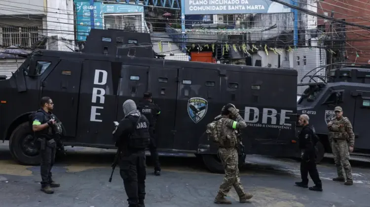Tiroteo en favela de Río de Janeiro deja un herido, detenidos y turistas atrapados durante operativo policial