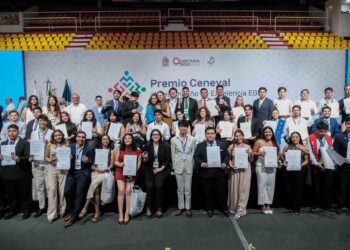 133 egresados de la UAG recibieron el Premio CENEVAL a la Excelencia EGEL