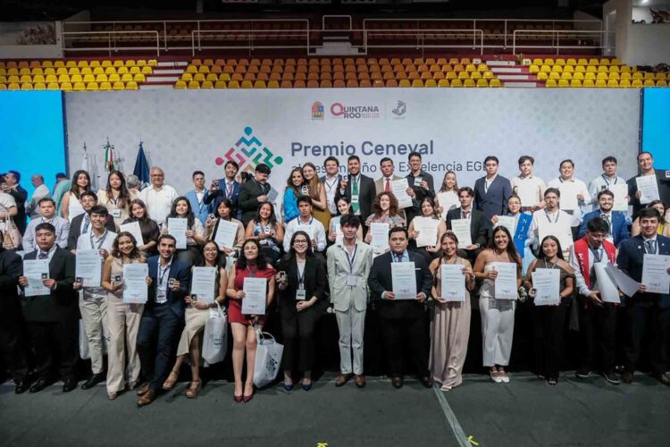 133 egresados de la UAG recibieron el Premio CENEVAL a la Excelencia EGEL