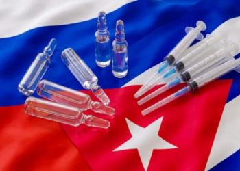 Cuba y Rusia crean alianza farmacéutica para impulsar vacunas contra el cáncer y nuevos medicamentos