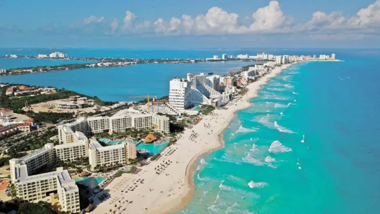 Hoteleros de Cancún preparan nueva estrategia turística ante un verano complicado y apuestan por 2027
