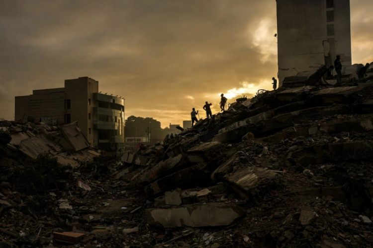 Venezuela enfrenta nueva réplica tras terremotos: suman más de mil 700 muertos y miles de damnificados