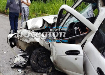 Brutal choque desata movilización de emergencia y deja escenas de angustia
