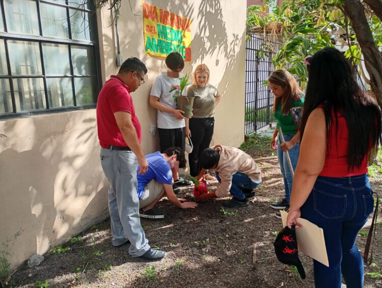 Con reforestación, Adolescentes en conflicto con la Ley Penal refrendan su compromiso con el Medio Ambiente