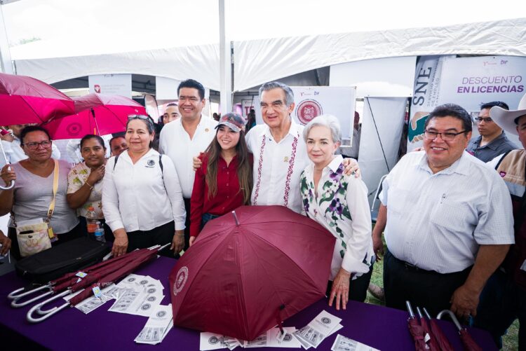 Participa congreso en brigada “transformando familias” en Antiguo Morelos