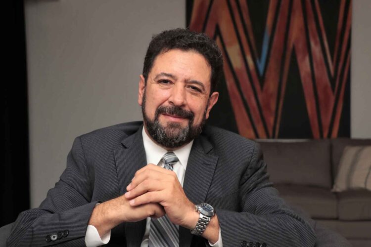 México debe aumentar su oferta exportable, asegura experto