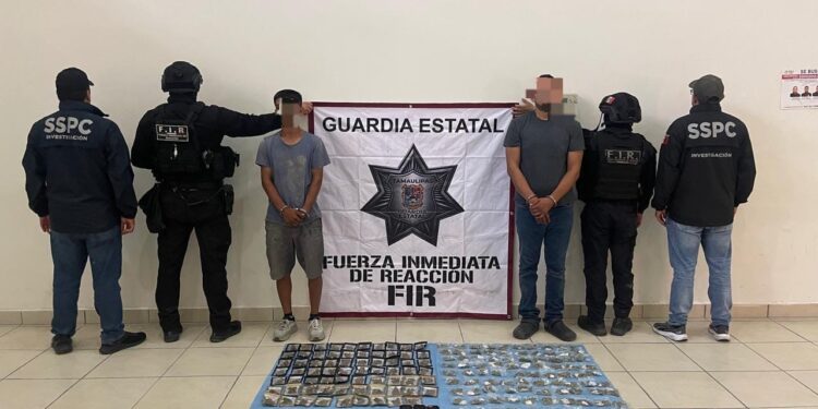 Operativo conjunto en Reynosa deja dos detenidos y asegura droga, radios y dinero en efectivo