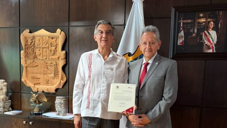 Designa gobernador Américo Villarreal a Ricardo Guerrero como nuevo secretario de Salud