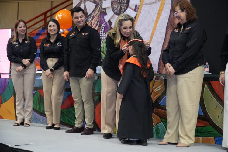 Celebra Familia UAT graduación de niñas y niños de los CENDI y CDIN