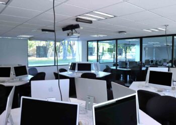 Laboratorio de Cómputo Móvil de la UAG impulsa soluciones digitales